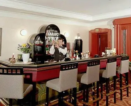 Lindner Golf & Rhodania 克莱恩 蒙塔纳
