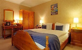 Lindner Golf & Rhodania 4*